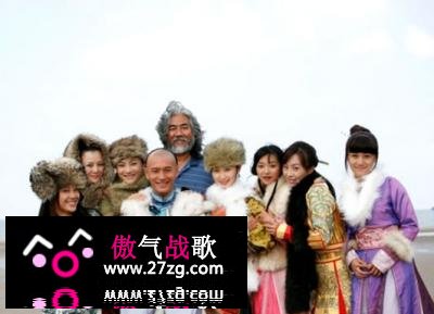 张纪中将与《鹿鼎记》众多演员亮相