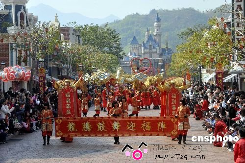 香港迪斯尼乐园 逆市加价 票价 金融海啸