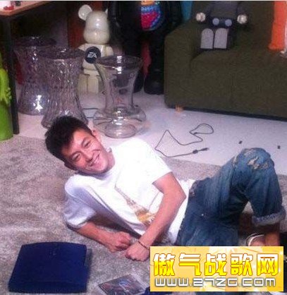 非主流盘点 陈冠希与游戏的不解之缘