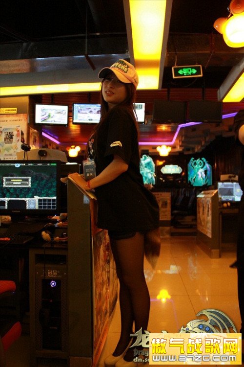 金陵宝钗女玩家征战WCG《龙之谷》南京站